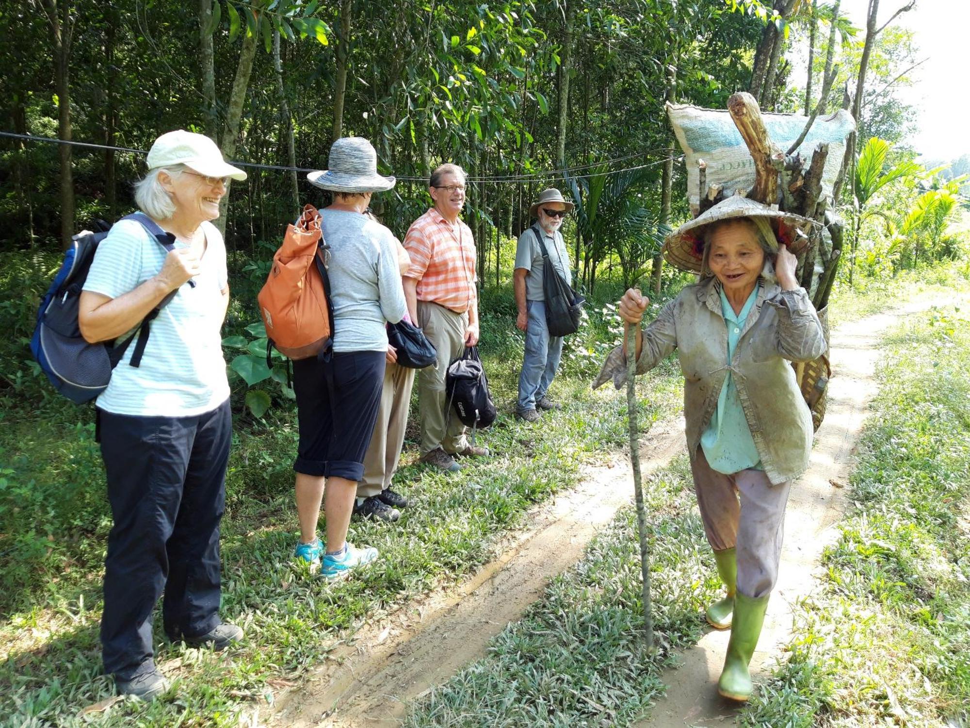 Pu Luong Homestay & Tours Huong Ba Thuoc Exterior photo